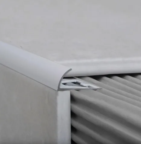 Guardacanto Arco Cromo Mate (10 mm) x (2.50 mts lineal x tira)